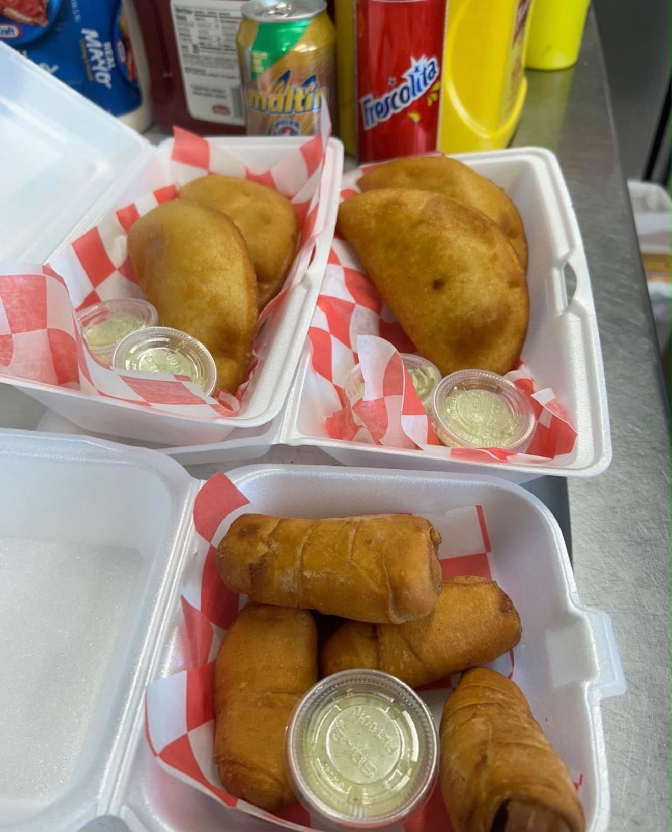 Empanadas y tequeños jumbo para llevar